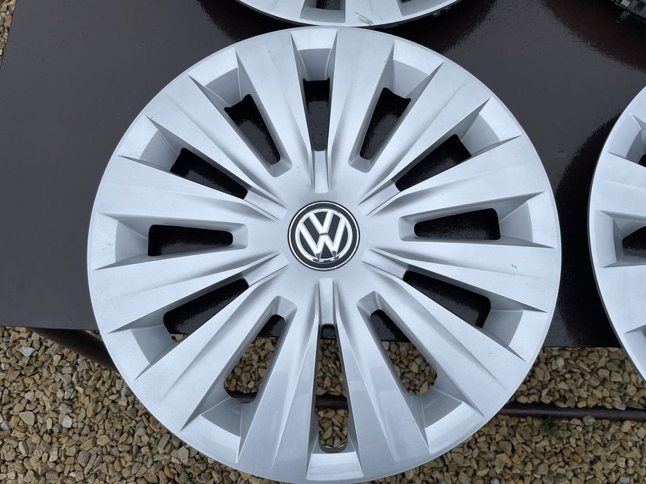 Fabryczne kołpaki VW Golf 7.