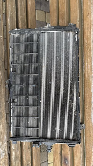 Касета радіатора Tesla