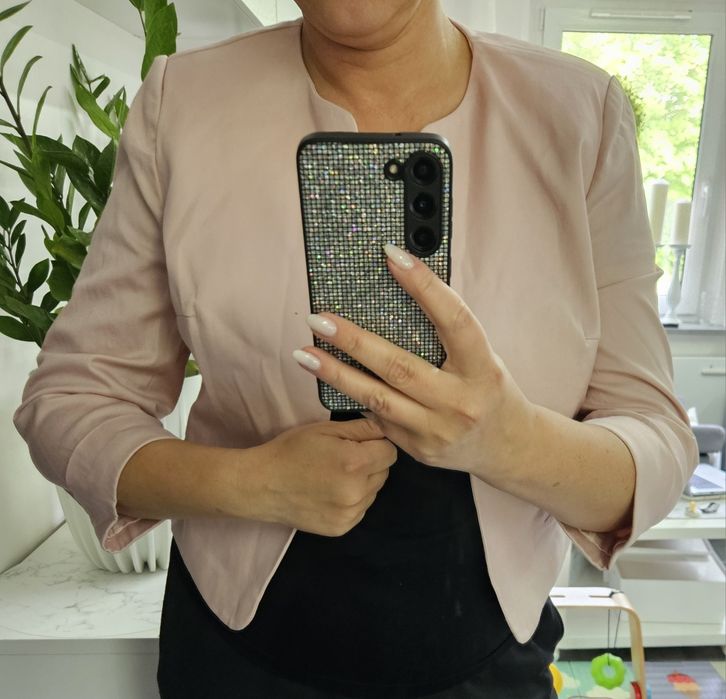Krótki jasnoróżowy bawełniany żakiet pastelowy l-xl Gertie