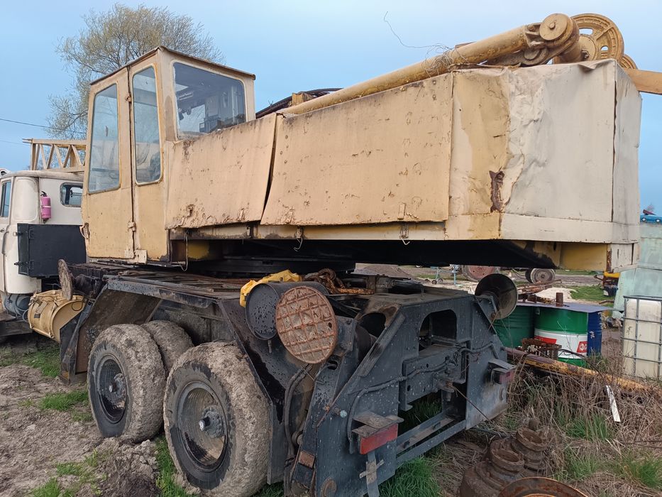 Запчастини автокран краз  380 v