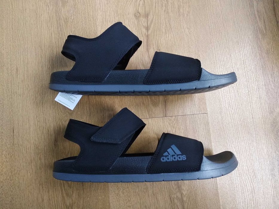 Сандалі Adidas Adilette. Нові. 46 (29см).