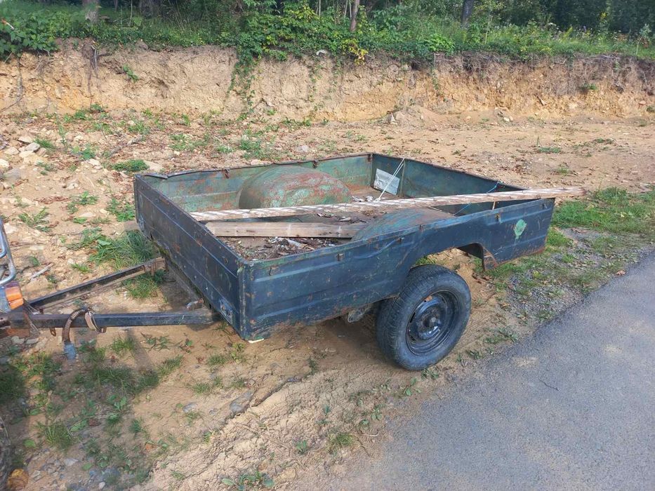 Продам прицеп легковий