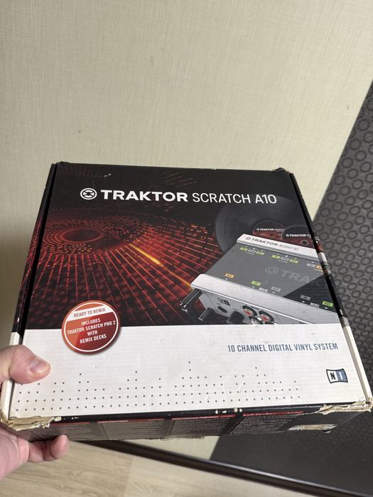 Traktor scrach A10 Аудіокарта для діджея