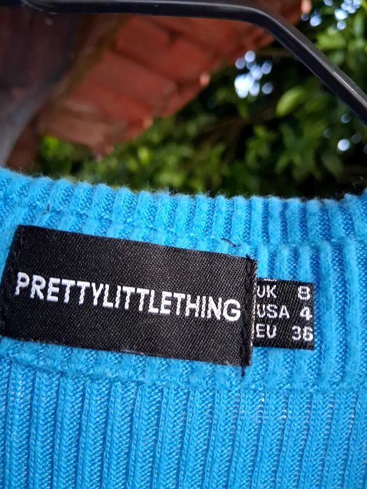 Vestidos Prettylittlething.
