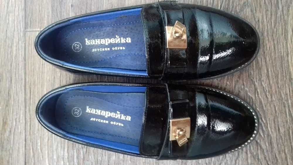 Туфлі лакові на дівчинку