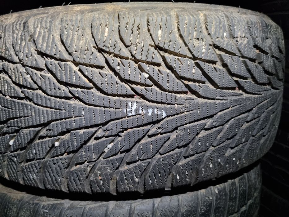 1 Opona Nokian Hakkapeliitta R2 225 40 R18 92Y Zima Zimowa M+S 8mm