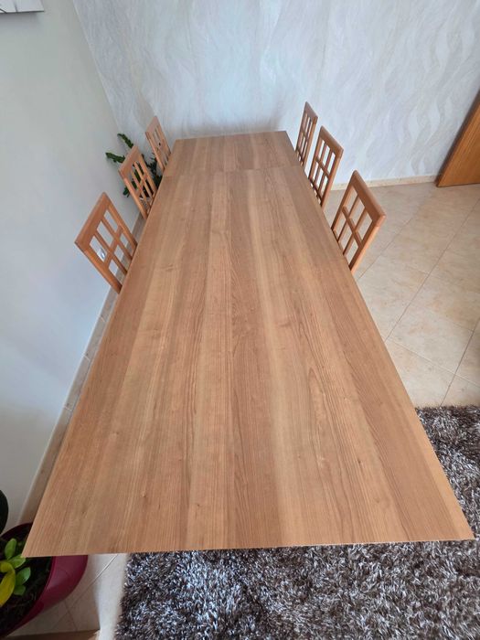 Mesa de jantar extensível