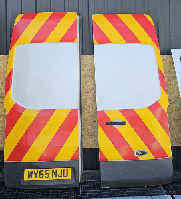 Drzwi tylne ford transit mk8
