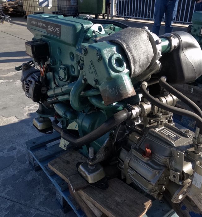 Motores Volvo D2 75HP