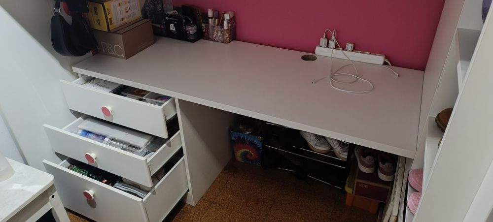 Cama alta/estúdio Ikea