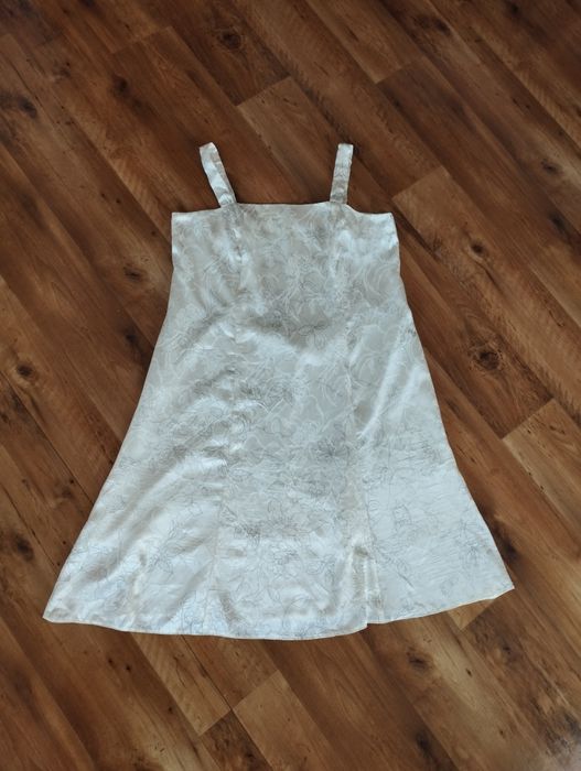 Sukienka wizytowa z bolerkiem