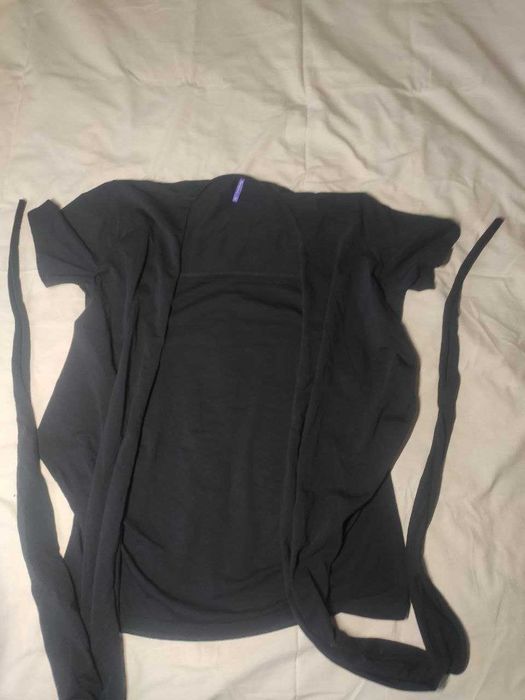 Футболка слінг, футболка для носіння дитини та вигодовування.