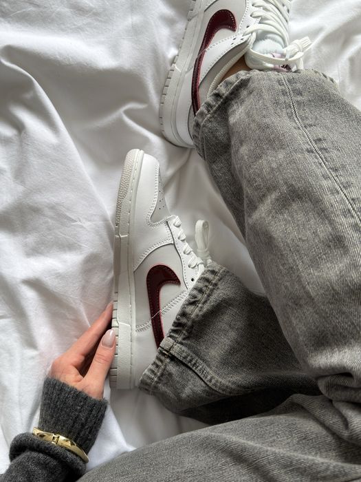 Buty Nike Dunk Low 'Sail Burgundy Crush'