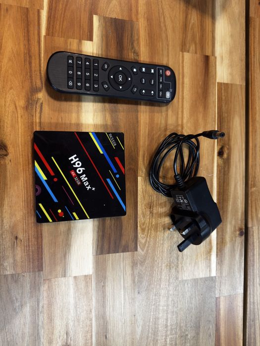 Dekoder z Androidem Youtubem Netlfix