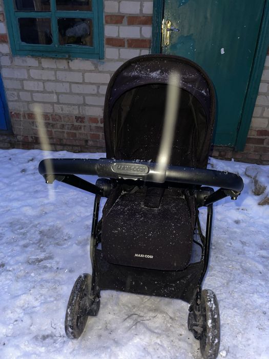 Коляска прогулка maxi-cosi street plus черная