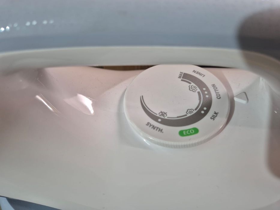 Прасувальна станція Philips PSG3000/20