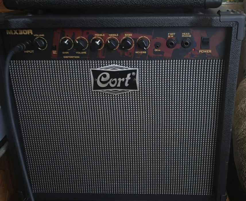 Комбопідсилювач Cort MX30R