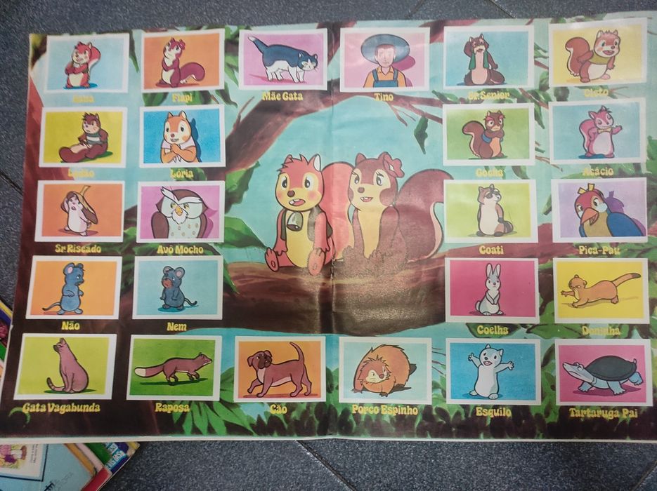 Caderneta cromos antiga Bana e Flaapi