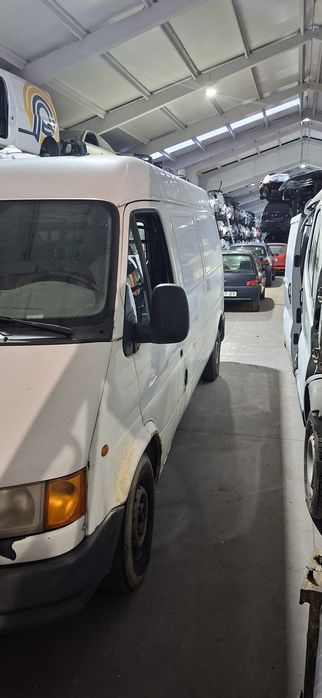 Ford transit 1998 longa 2.5d para peças 
(Motor danificado)