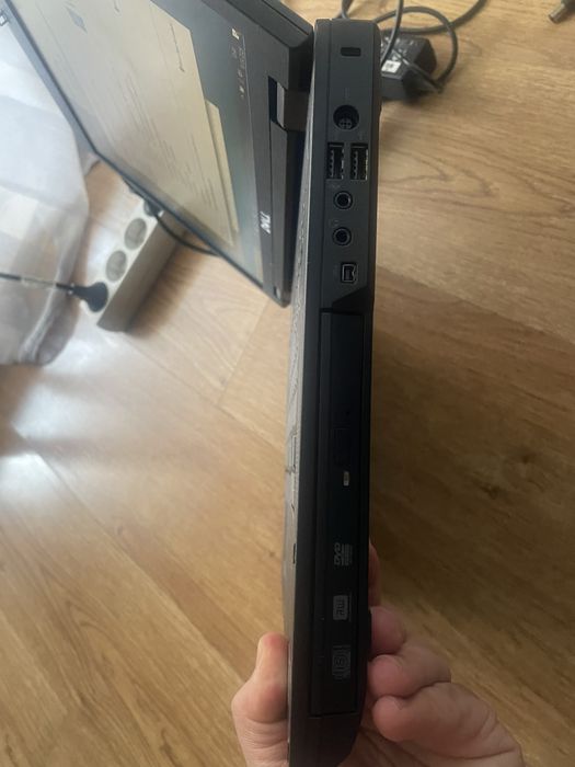 Portatil Hp Latitude E5500 15.4” Win10