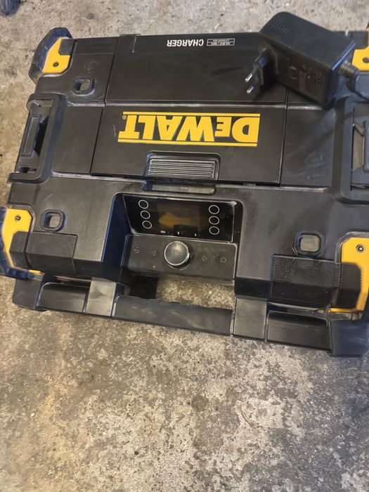 Radio budowlane dewalt