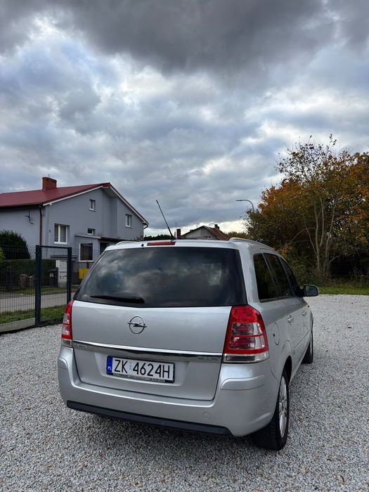 Opel Zafira Zadbany egzemplarz