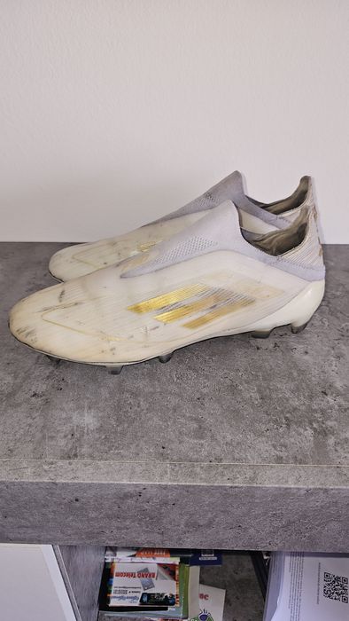 Chuteiras Adidas X Speedportal+ FG Branco/Dourado - Homem Tam. US 8.5 / EU 42
​Preço: €65