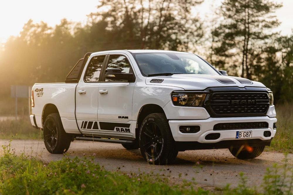 RAM 1500 BIGHORN / LPG / 5.7 Hemi