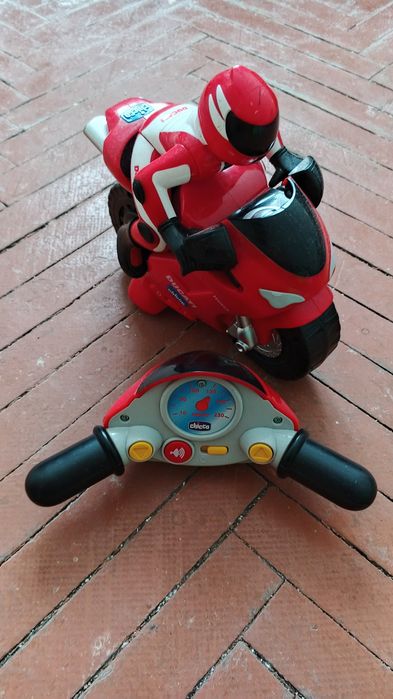 Іграшка мотоцикл на радіо керуванні Chicco Ducati