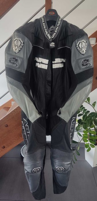 Kombinezon na motocykl