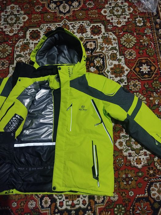 Горнолыжный костюм, размер M-L