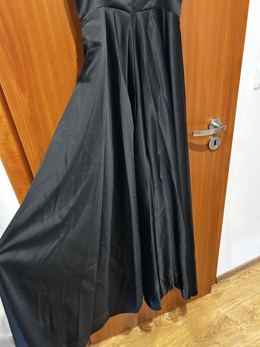Sukienka na studniówkę