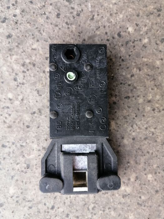 Замок для люка на стиральную машину