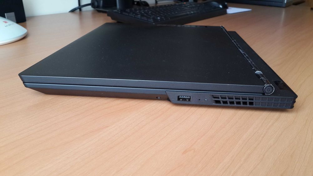 Portátil gaming legion i7-8750H