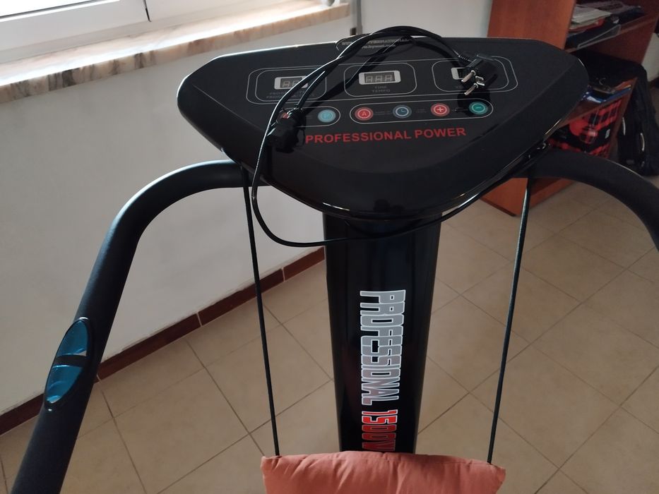 Máquina vibratória de musculação