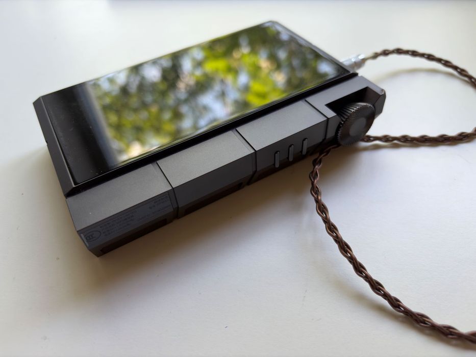 Astell Kern Kann Cube hi-res player dsd flac