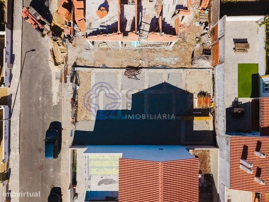 Moradia T3 independente com garagem na A-da-Gorda