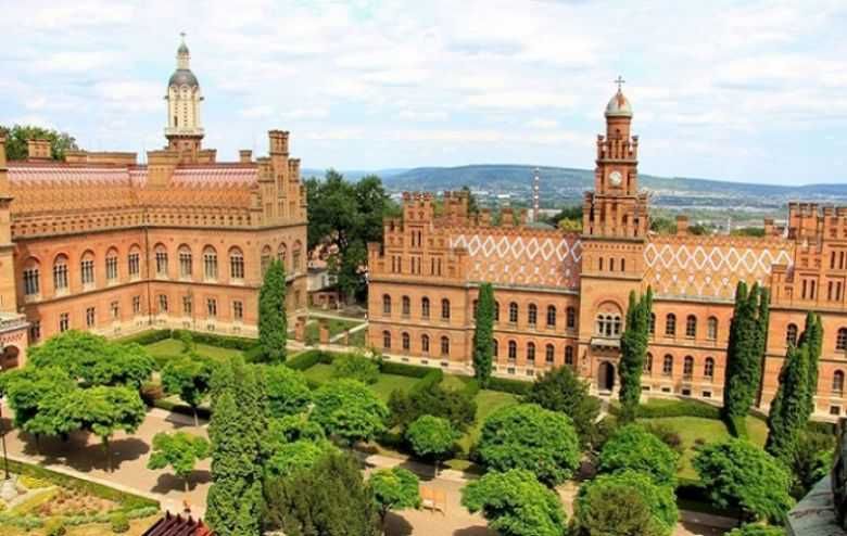 Екскурсія Гід Камянець Бакота Хотин Чернівці групові та індивідуальні