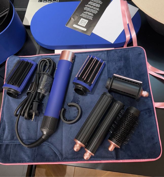 Dyson airwrap синій колір