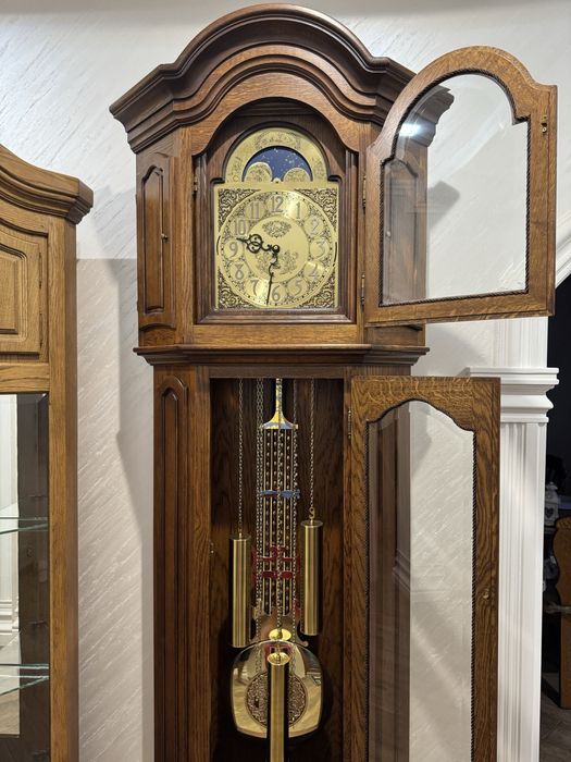 Антикварний годинник підлоговий (напольный) з боєм