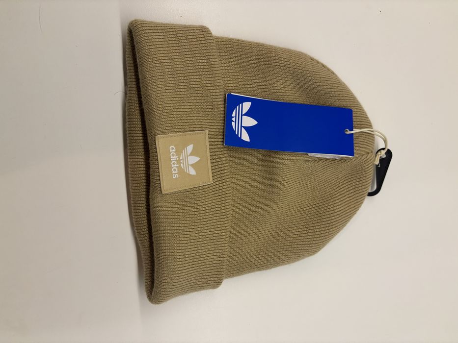 Czapka new adidas casual Classic