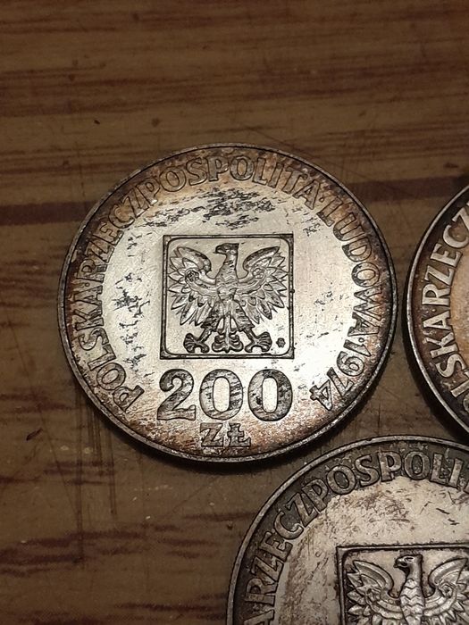 3 srebrne monety 200zl