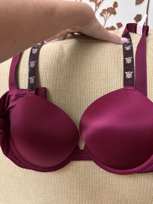 Продам лифчик Виктория Сикрет , Victoria’s Secret