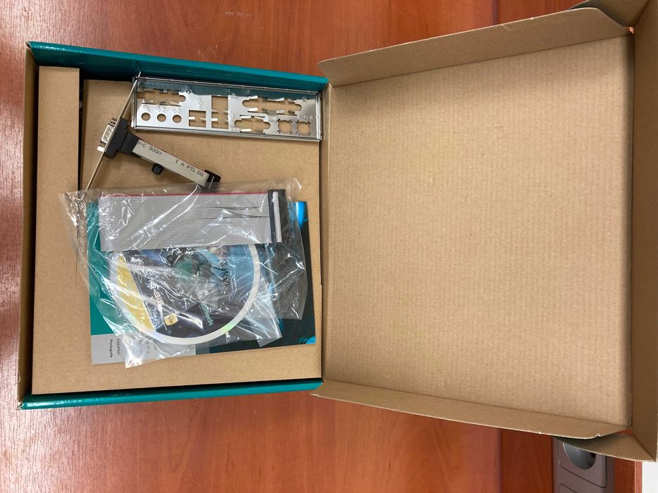 ASROCK K7S41GX REV.1.04 s.462 DDR PCI AGP AMR  BOX  Nowa !
