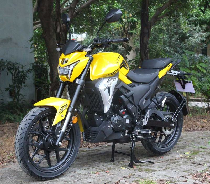 Мотоцикл Lifan SR220 - 4V 2024 Доставка