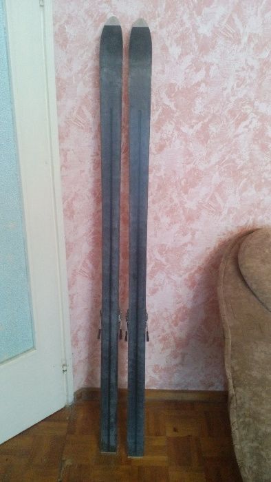 Лыжи горные 175см