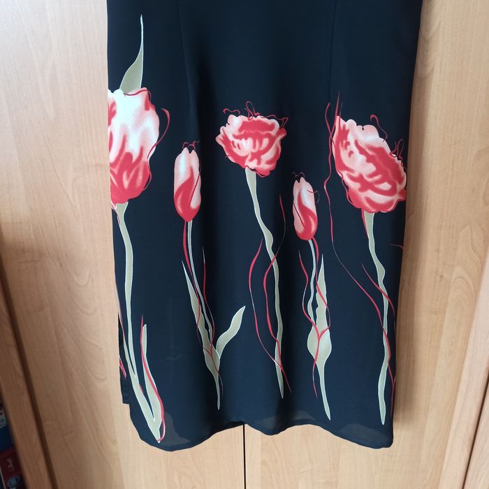 Sukienka czarna w maki rozm 36-38