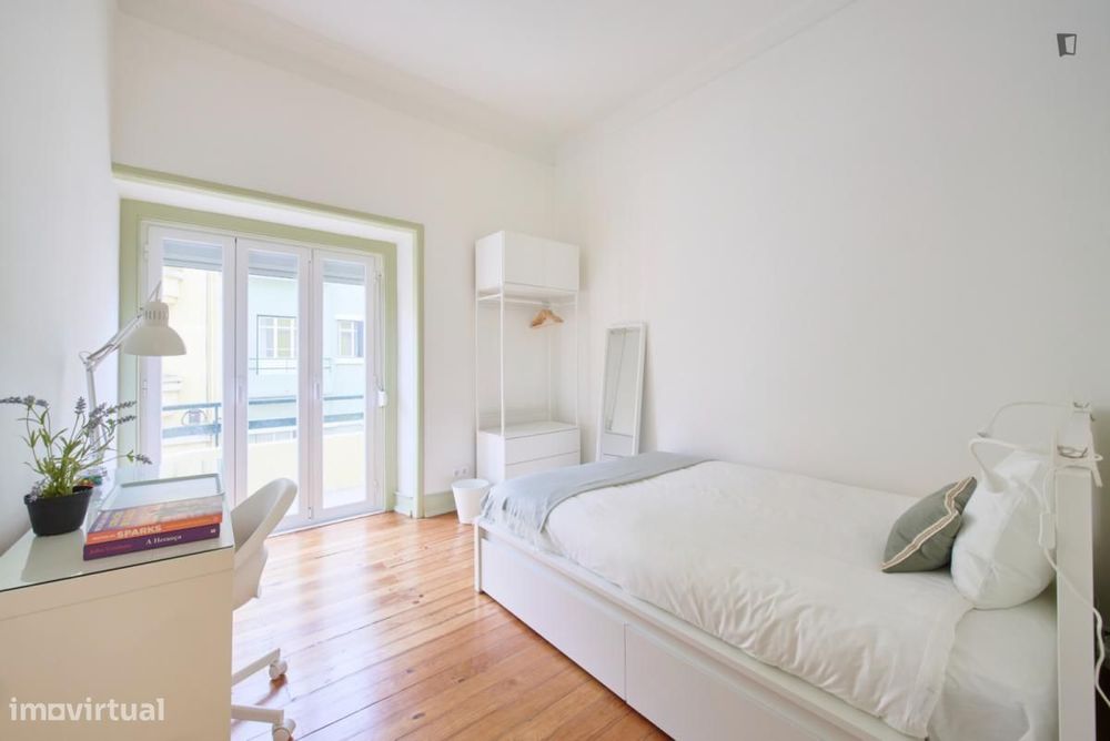 Quarto - localizado em Alcântara Lisbon