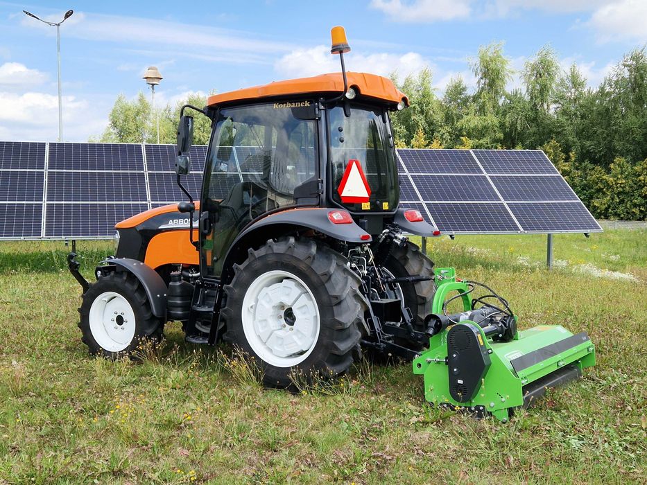 ciągnik uniwersalny 25 KM Arbos/Aupax