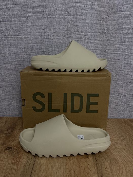 Klapki Yeezy slide beżowe